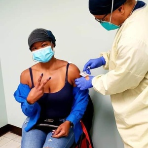 2021_COVID Vaccine 09